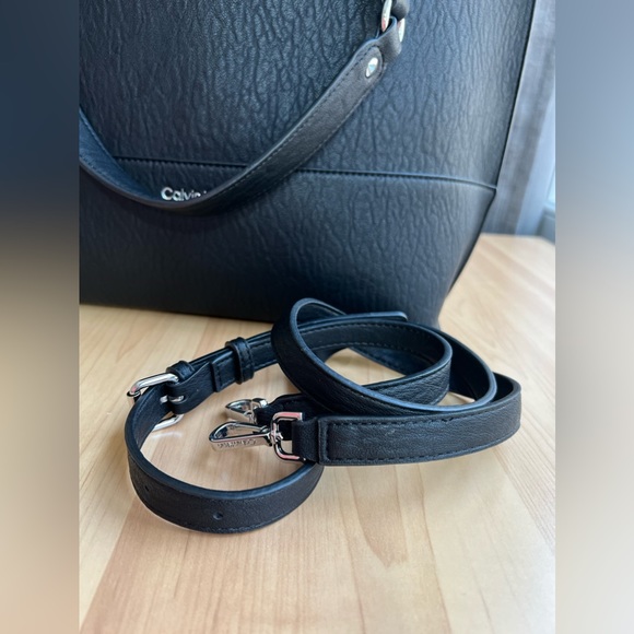 CALVIN KLEIN - purse color black leather with silver hardware. - Picture 15 of 15